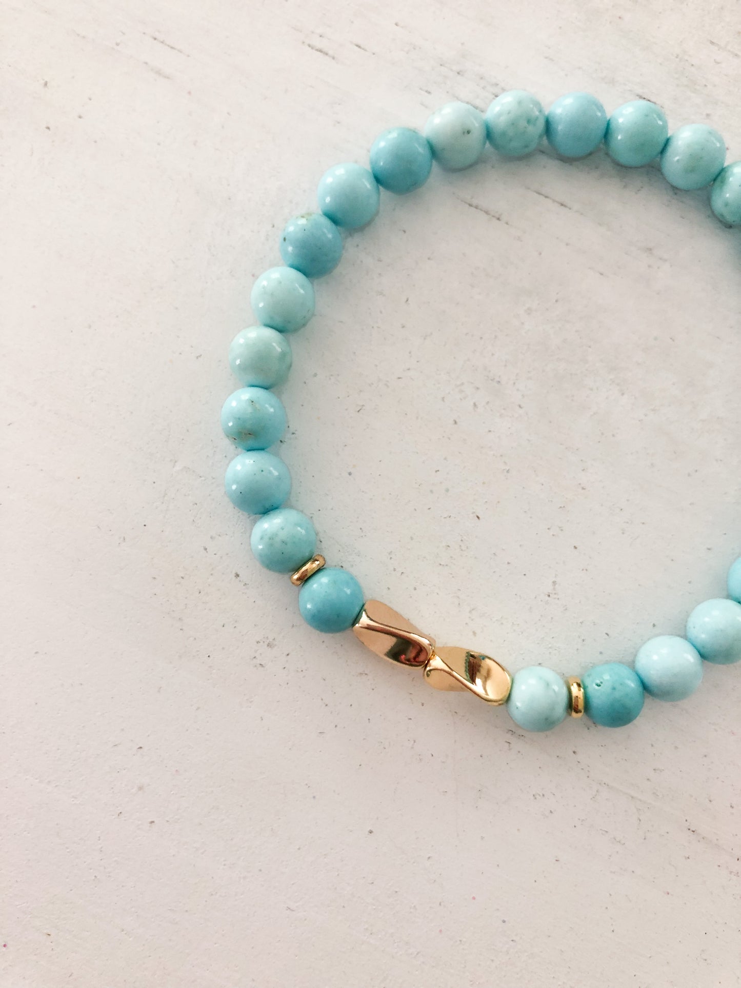 Turquoise Howlite